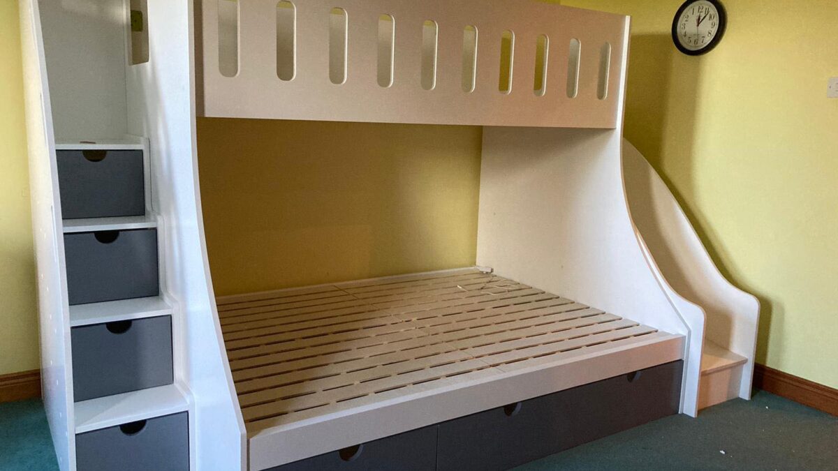 Cabin Bed With Steps – Saving Space and Your Kids’ Safety