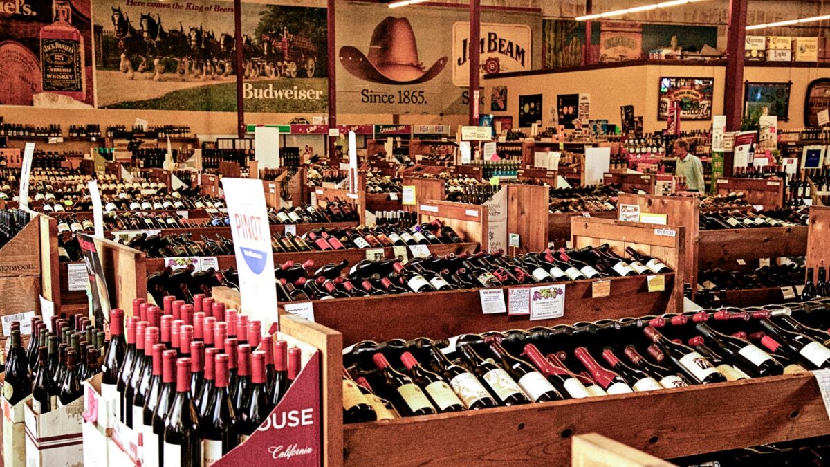 How to Choose Wine in a Wine Store?