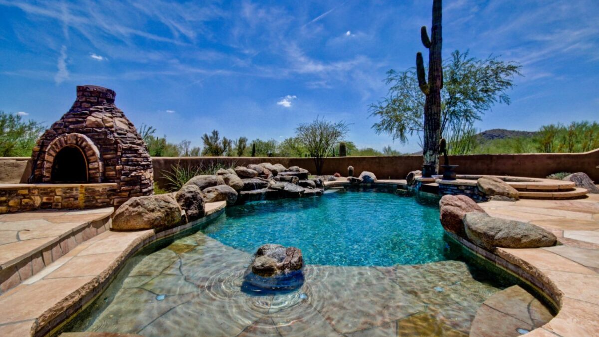 How To Choose The Best Pool Builder?