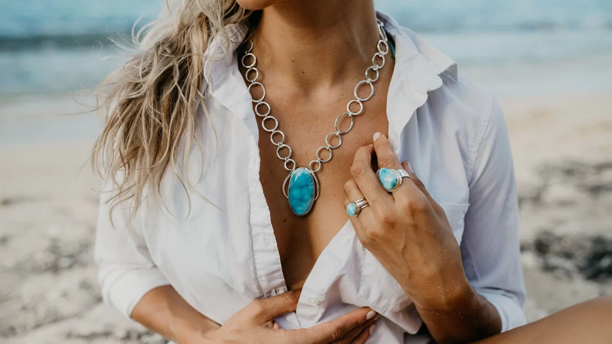 How To Choose The Best Jewelry For Your Outfit?