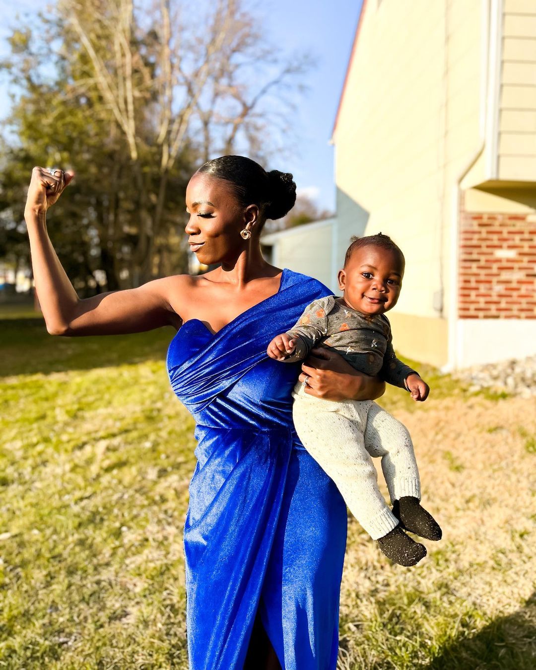 Honoring Moms with Straight Hairstyles and Extensions