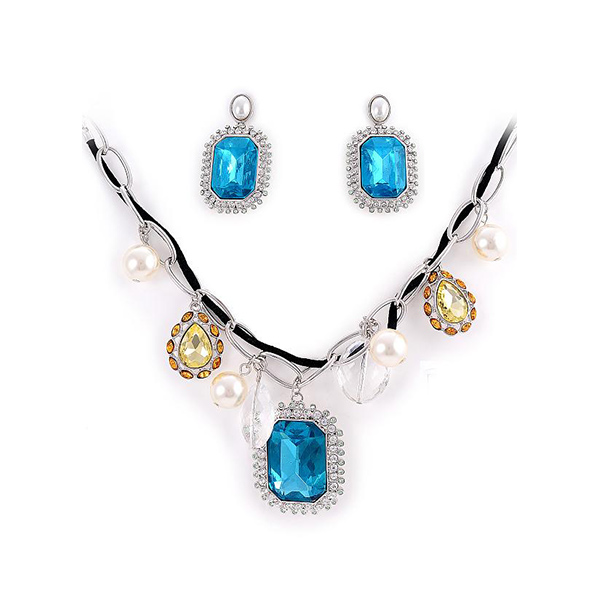 platinum-plated curvy crystal necklace