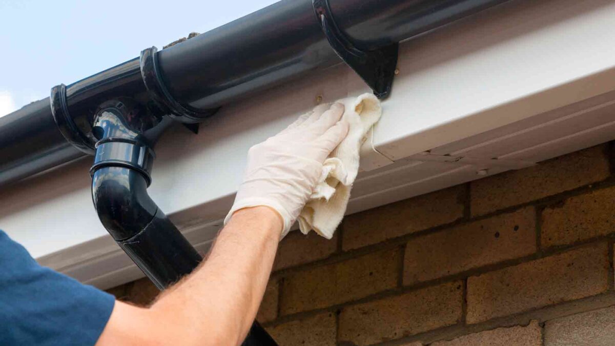 How To Clean UPVC Window Frames Quickly And Easily