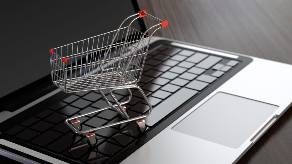 Choosing the Right eCommerce Platform: Magento vs. Shopify vs. nopCommerce