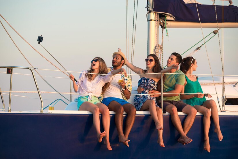 How yacht team building enhances workplace dynamics in Singapore?