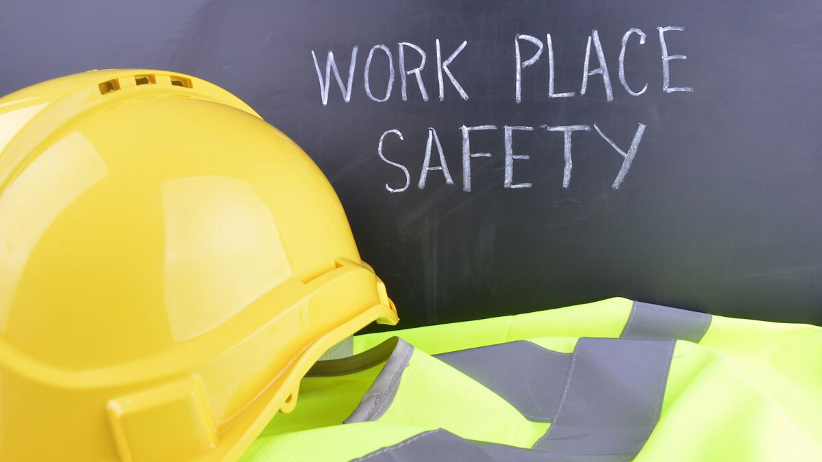 Maximizing Workplace Safety with Innovative Safety Rails