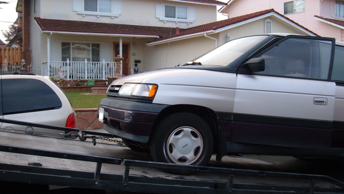 Most Unsafe Places to Park While Waiting for Towing in Calgary