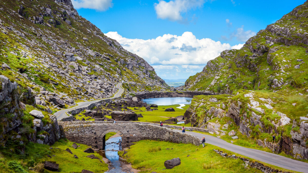 Experience the Best of Britain and Ireland with Celtic Horizon Tours