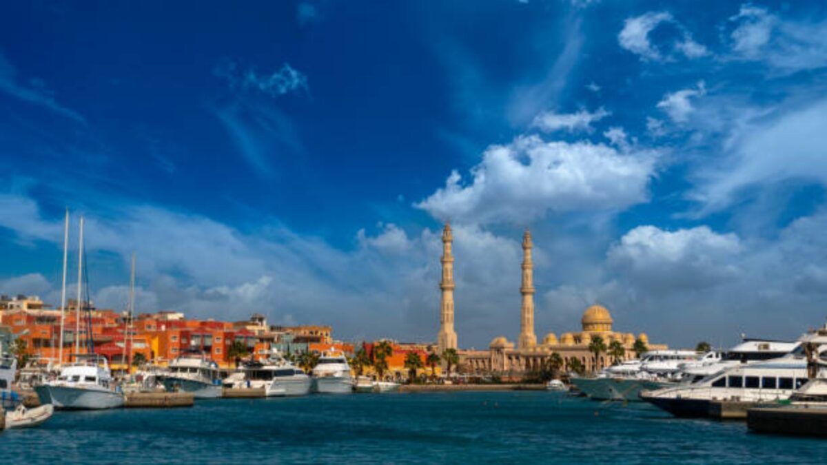 Dreamy Destinations: Discover Hurghada with Our Customized Tours