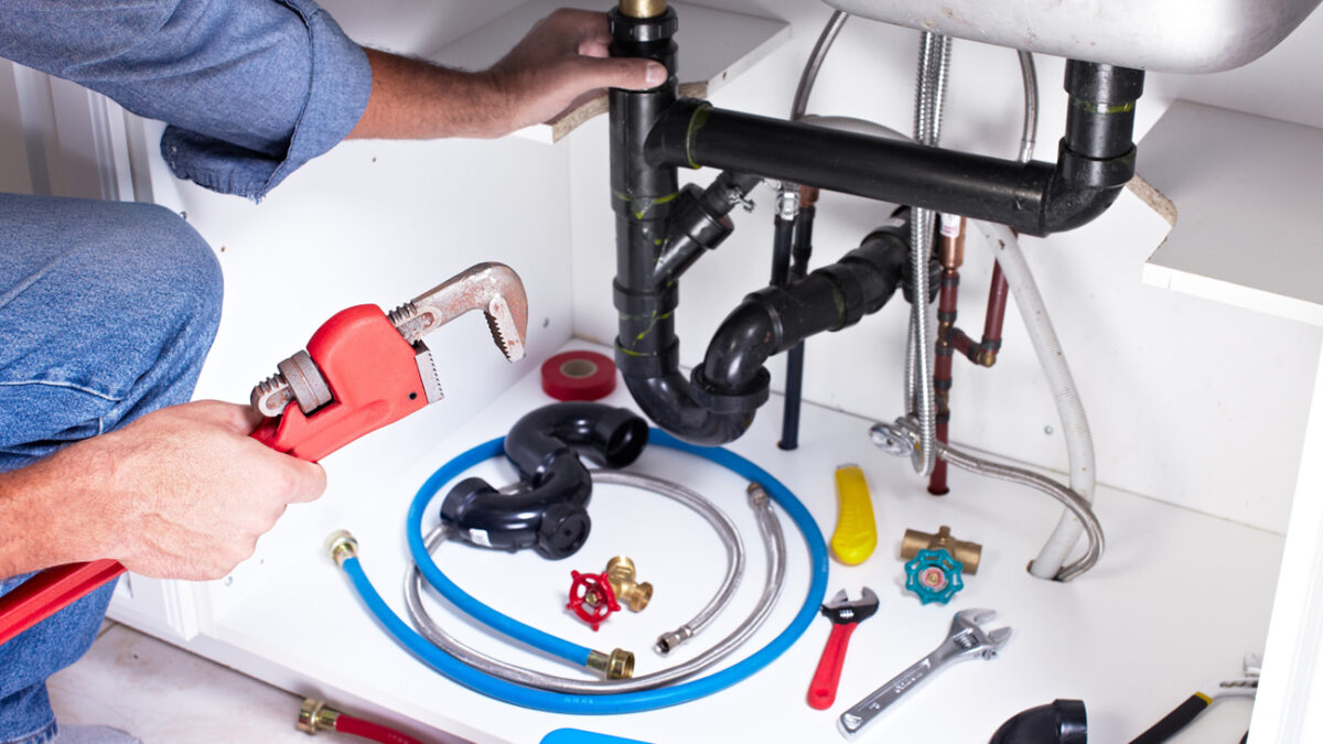 Reasons to Trust Certified Plumbers with Your Plumbing Emergencies