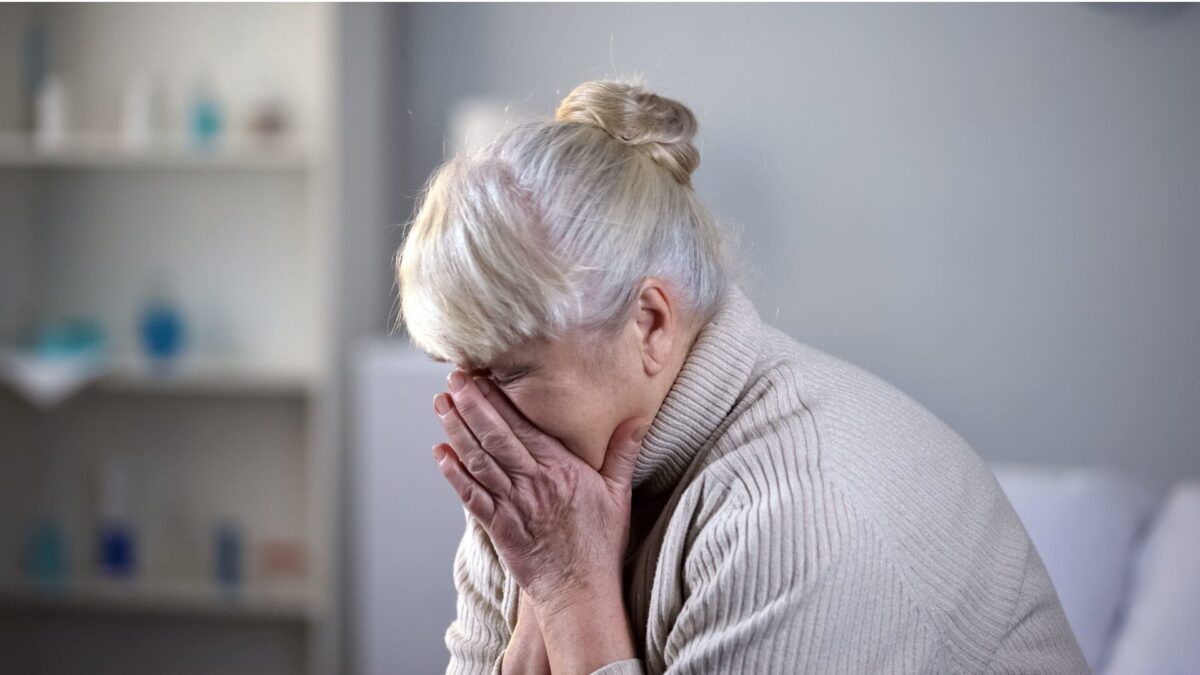 How to Recognize Substance Abuse in Elderly Family Members