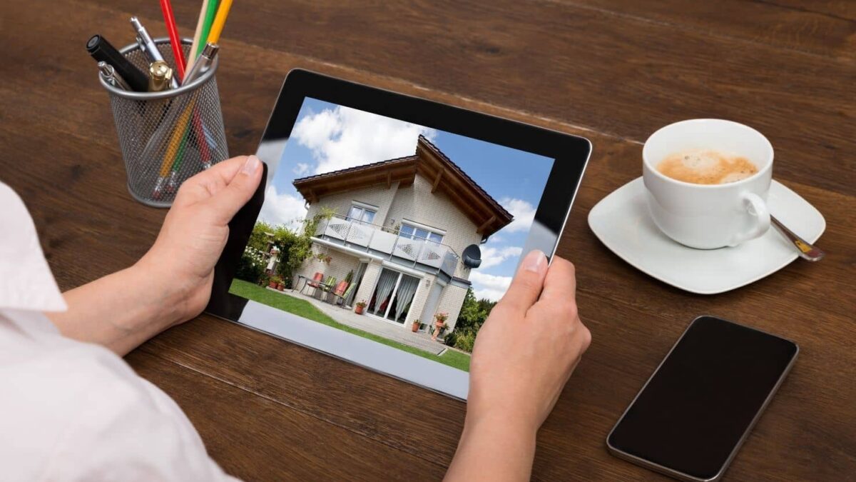 Comparing Real Estate Portals: Why EZ Home Search is Better Than Zillow