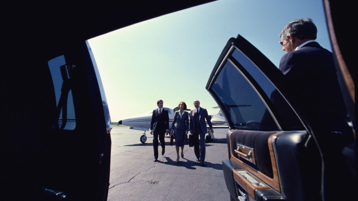 Corporate Traveller Chauffeur Services in London: A Comprehensive Guide