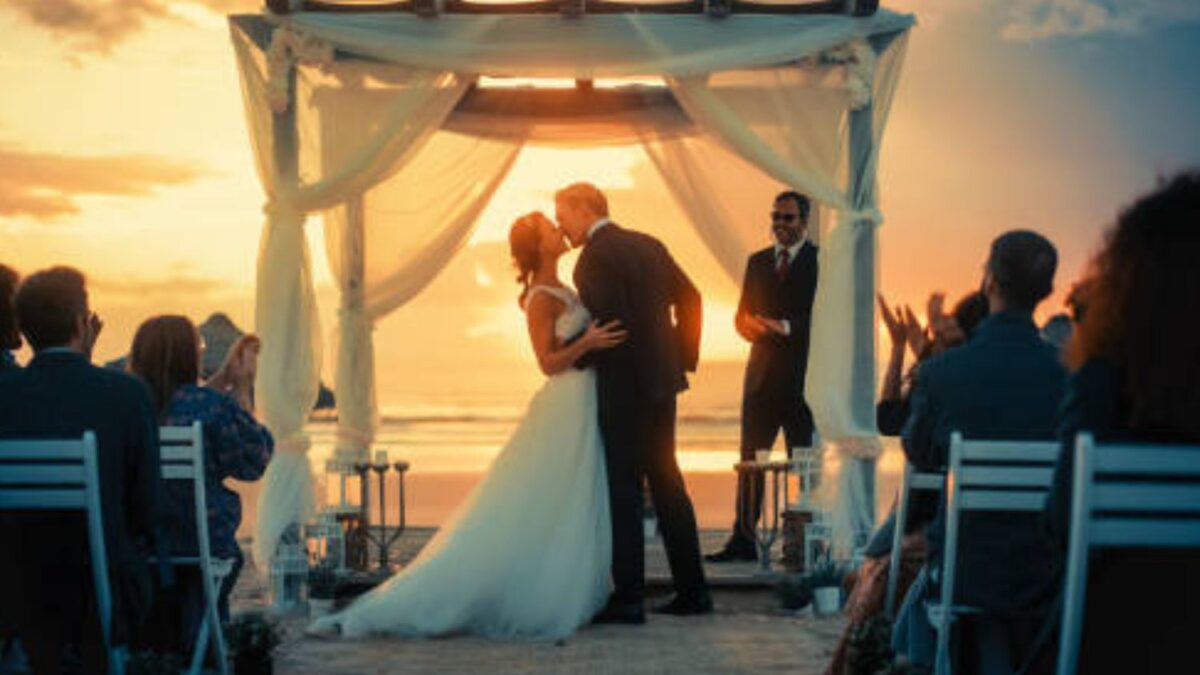 Beachside Wedding Dos and Don’ts for a Stress-Free Day
