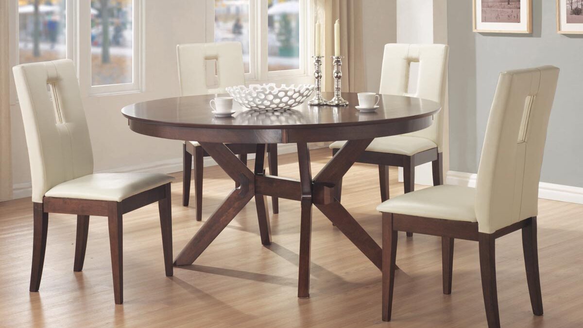 Choosing the Perfect Hardwood Dining Table: A Buyer’s Guide
