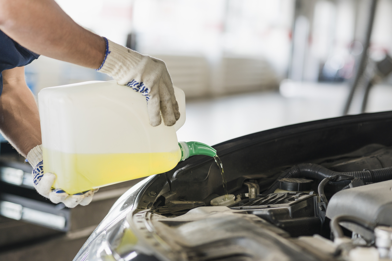 Types of Motor Oil Which One is Right for Your Car (Service My Car)