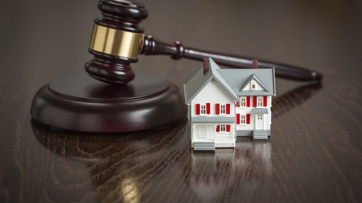 Navigating Property Laws: The Essential Role of Property Lawyers