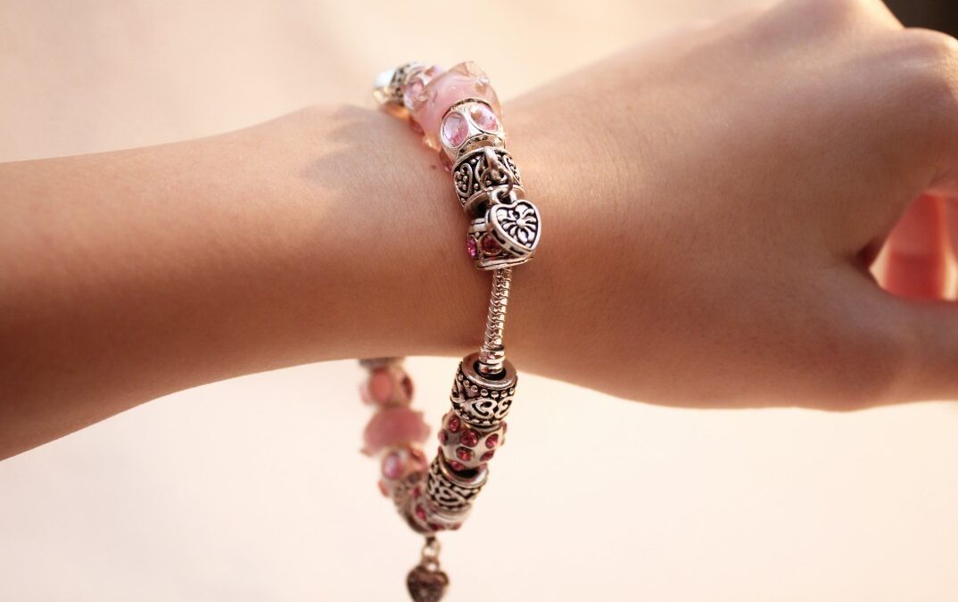 Charm And Amazing Bracelets For Girls: 