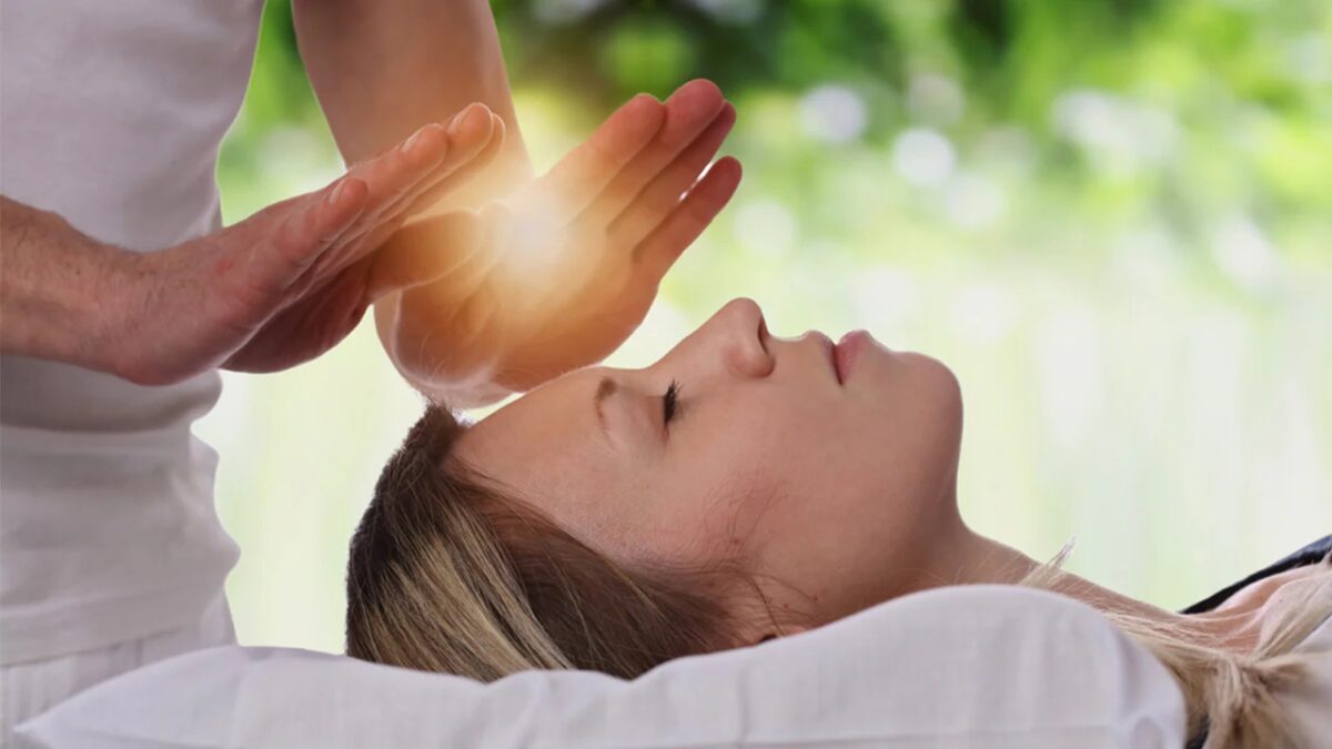 What are the Benefits of Reiki Live Training?