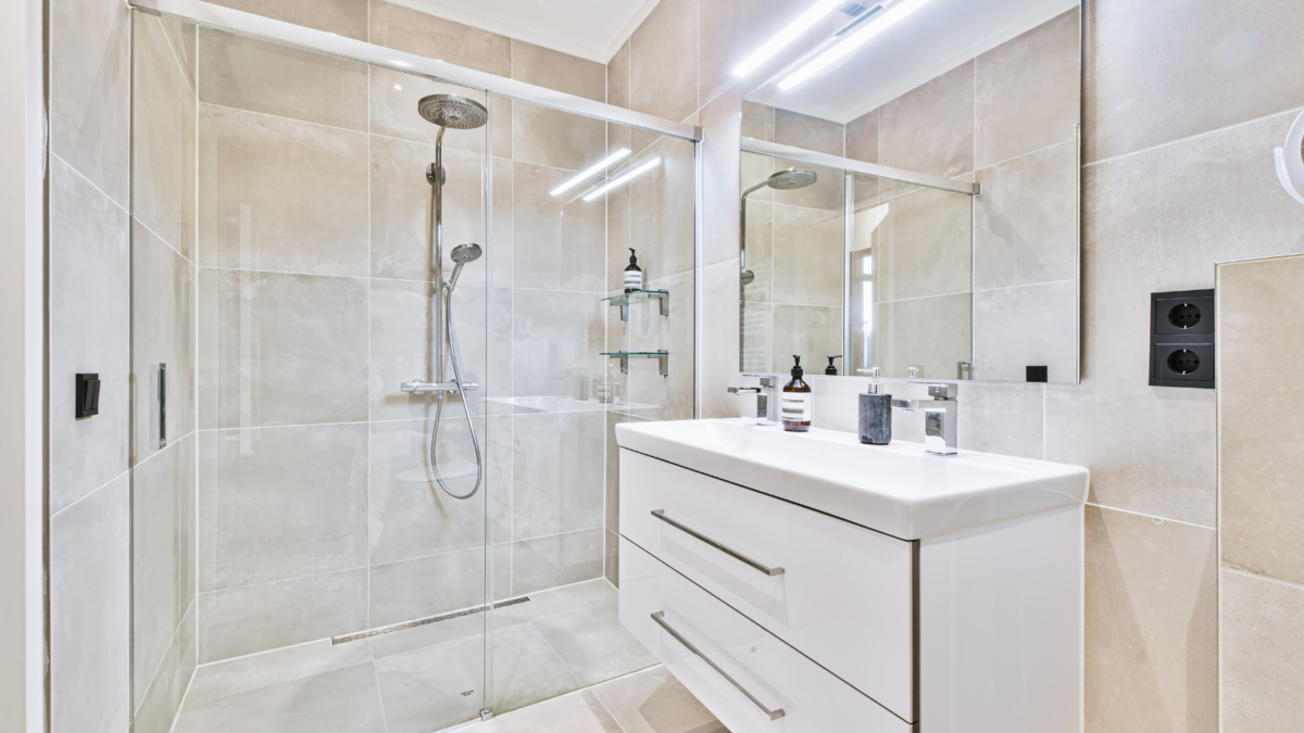 The Ultimate Guide to Finding Reliable Bathroom Remodeling Contractors