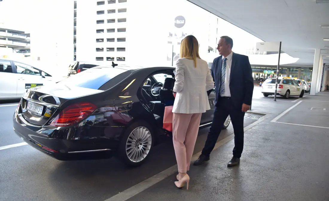 How Chauffeured Limo Dubai Ensures Safety and Comfort in Every Ride