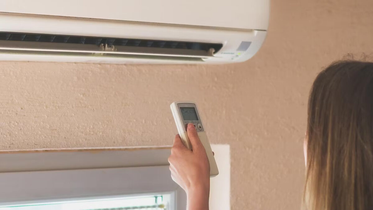 Who Is Responsible For Air Conditioning And Maintenance When Renting?