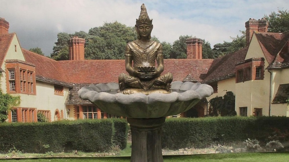 Buddha water fountains