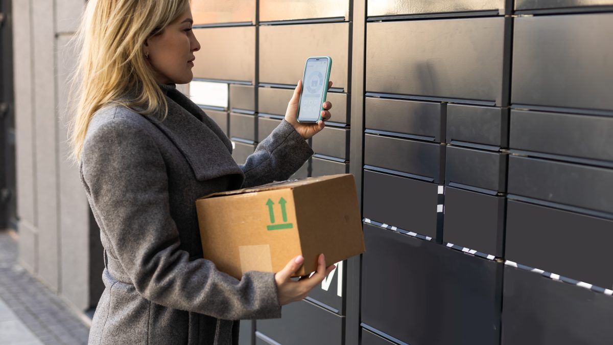 Maximize Campus Efficiency with the Power of Parcel Lockers