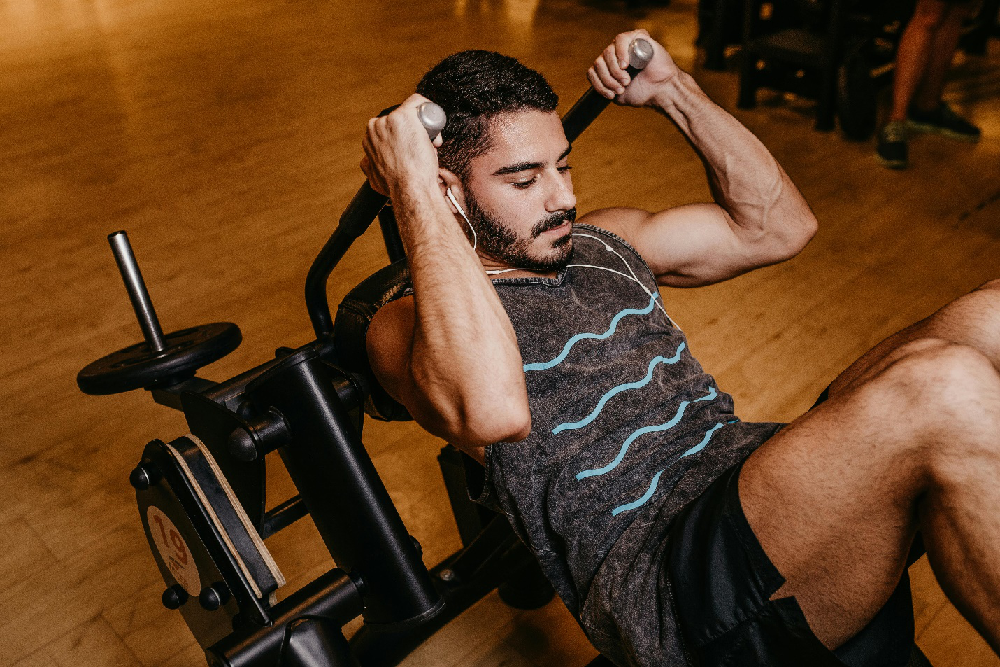 A man working out on a machine