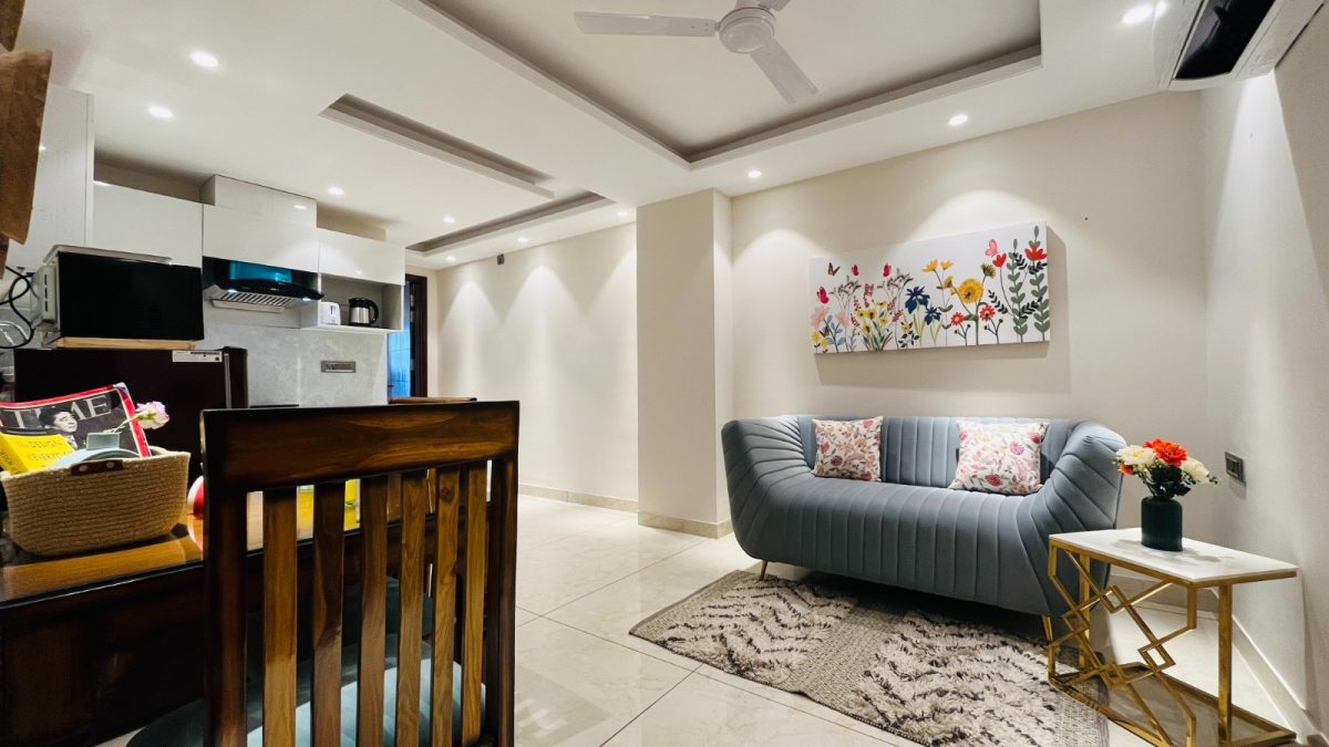 Planning a Trip to Gurgaon? Here’s Why You Should Choose a Service Apartment