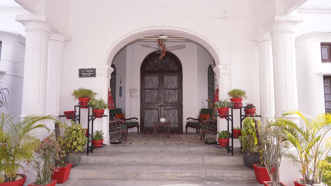 hotel sukhsadan