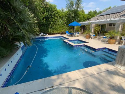 A modern pool design by CPR Pools